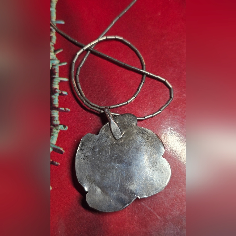 Vintage Navajo Unsigned Stering Silver and Turquoise Pendant Necklace - Picture 4 of 5